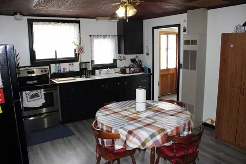 Kitchen - 5073 Oakview, Harrison, MI 48625 photo 2 of 2