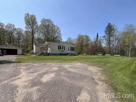 n913 Us 41, Rapid River, MI 49878