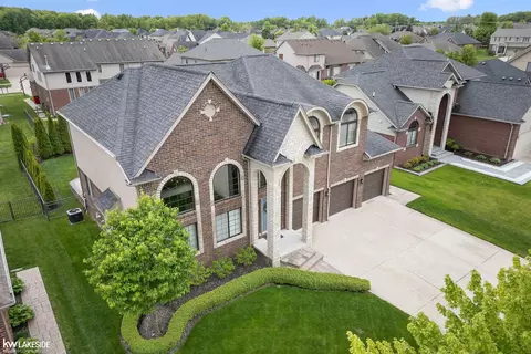 View/Area - 20798 Stalybridge, Macomb, MI 48044 photo 3 of 5