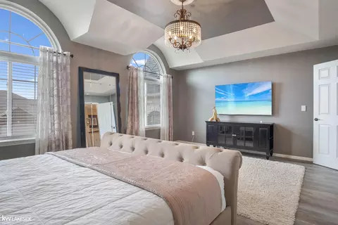 Bedroom - 20798 Stalybridge, Macomb, MI 48044 photo 2 of 7