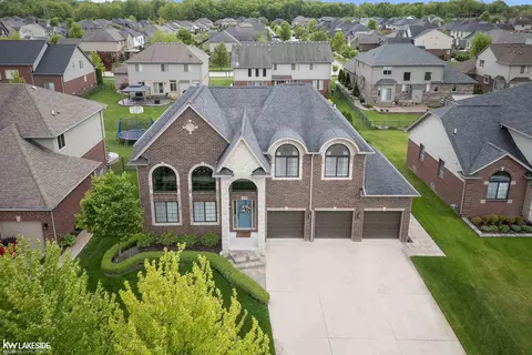 View/Area - 20798 Stalybridge, Macomb, MI 48044 photo 2 of 5