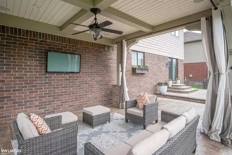 Exterior - 20798 Stalybridge, Macomb, MI 48044 photo 3 of 4