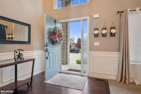 Entry Way - 20798 Stalybridge, Macomb, MI 48044 photo 1 of 3