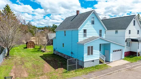 37 Senter, Ahmeek, MI 49901