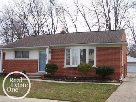 22906 Colony, Saint Clair Shores, MI 48080