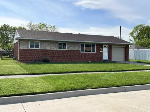 9732 Roosevelt St, Taylor, MI 48180