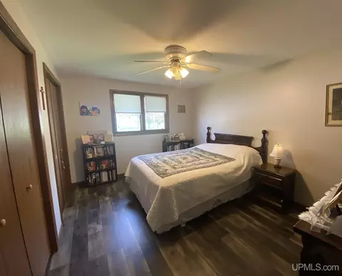 Bedroom - 611615 E Main, Iron Mountain, MI 49801 photo 1 of 3