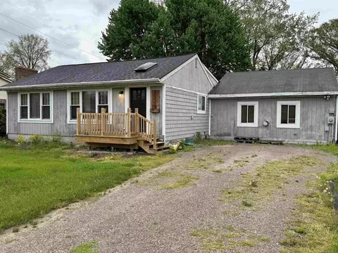 38890 Shoreline, Harrison Township, MI 48045