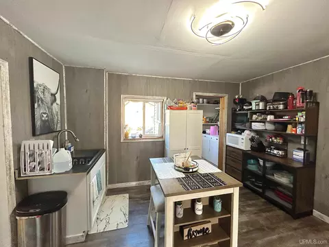 Kitchen - 562 Jasper, Ishpeming, MI 49849 photo 3 of 3