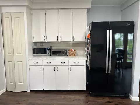 Kitchen - 2017 S M-30, Gladwin, MI 48624 photo 2 of 2