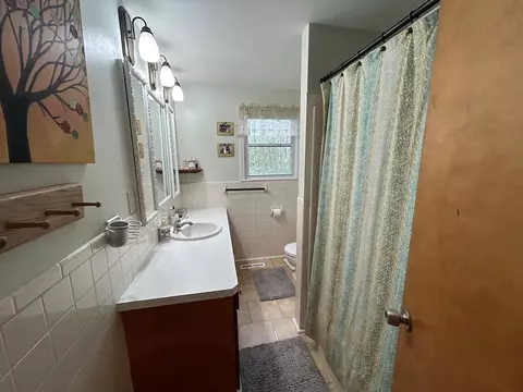 Bath - 2017 S M-30, Gladwin, MI 48624 photo 1 of 1