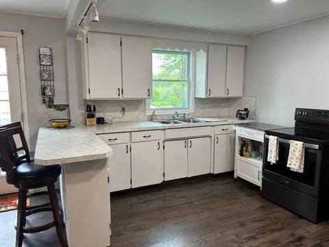 Kitchen - 2017 S M-30, Gladwin, MI 48624 photo 1 of 2