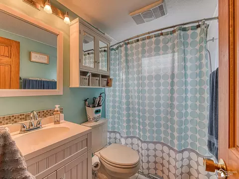 405 Richards, Monroe, MI 48162 photo 11