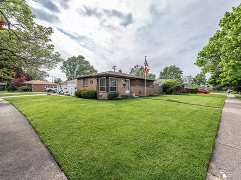 405 Richards, Monroe, MI 48162 photo 21