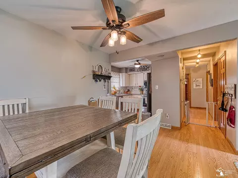 405 Richards, Monroe, MI 48162 photo 6