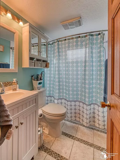 405 Richards, Monroe, MI 48162 photo 12