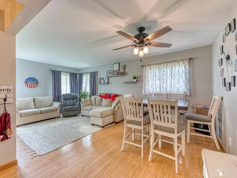 405 Richards, Monroe, MI 48162 photo 4