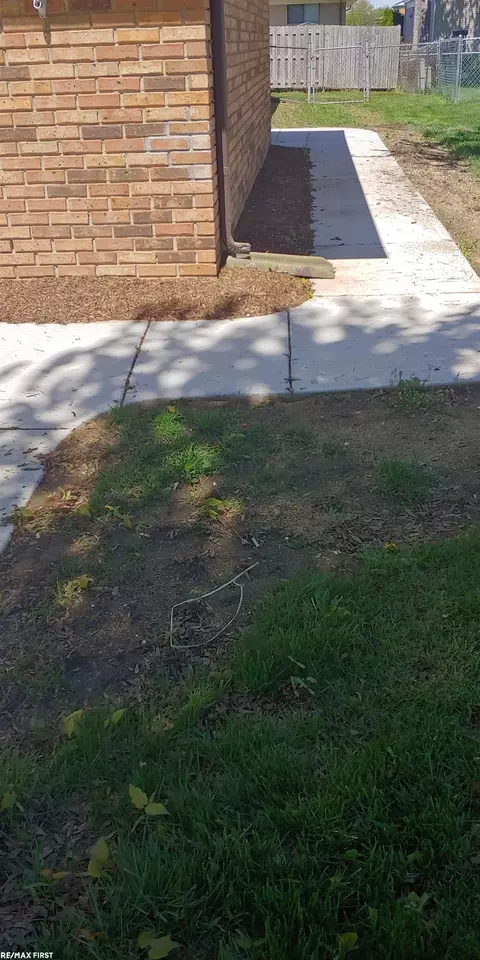 2339 Michael, Sterling Heights, MI 48310 photo 4