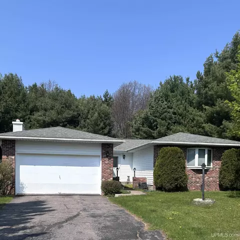 133 Juliet, Marquette, MI 49855