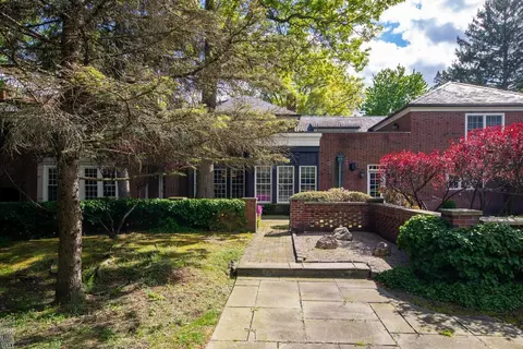 Exterior - 180 Provencal, Grosse Pointe Farms, MI 48236 photo 7 of 8