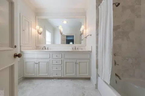 Bath - 180 Provencal, Grosse Pointe Farms, MI 48236 photo 8 of 12