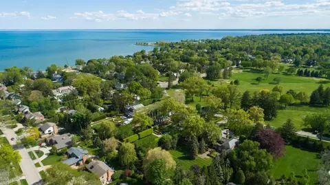 View/Area - 180 Provencal, Grosse Pointe Farms, MI 48236 photo 6 of 7