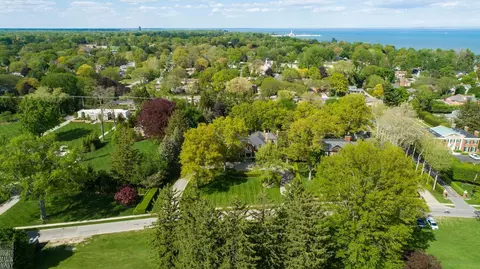 View/Area - 180 Provencal, Grosse Pointe Farms, MI 48236 photo 4 of 7
