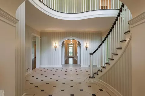 Entry Way - 180 Provencal, Grosse Pointe Farms, MI 48236 photo 1 of 21