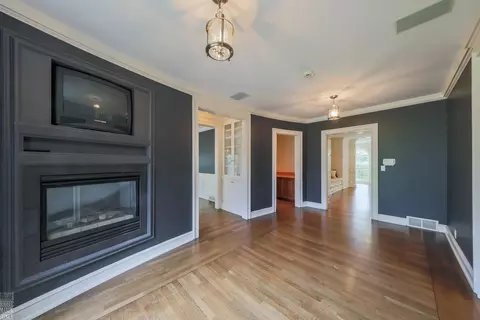 Living - 180 Provencal, Grosse Pointe Farms, MI 48236 photo 11 of 11
