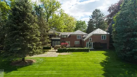 Exterior - 180 Provencal, Grosse Pointe Farms, MI 48236 photo 3 of 8