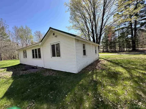 Exterior - 30141 Co Rd 581, Ishpeming, MI 49849 photo 3 of 13