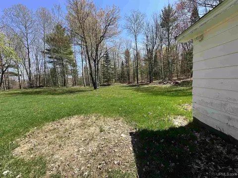 Exterior - 30141 Co Rd 581, Ishpeming, MI 49849 photo 10 of 13
