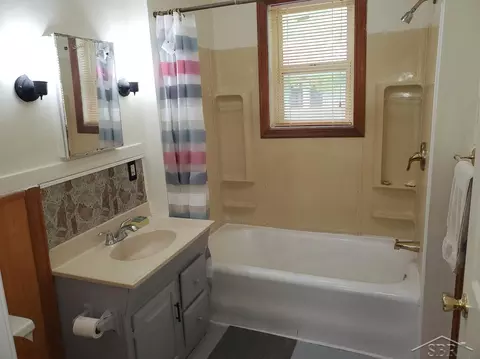 Bath - 8459 E Monroe Rd, Wheeler, MI 48662 photo 2 of 2