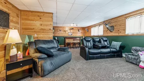 23 Sandy, Gladstone, MI 49837 photo 22