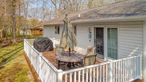23 Sandy, Gladstone, MI 49837 photo 6