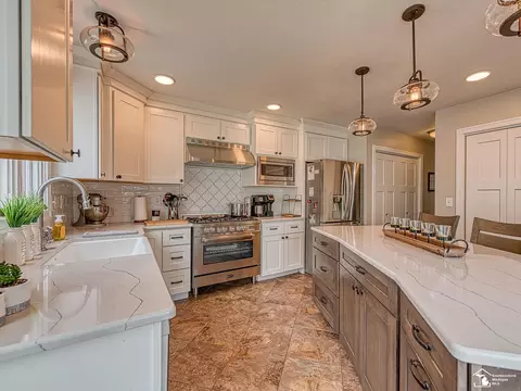 Kitchen - 635 N Roessler, Monroe, MI 48162 photo 3 of 5