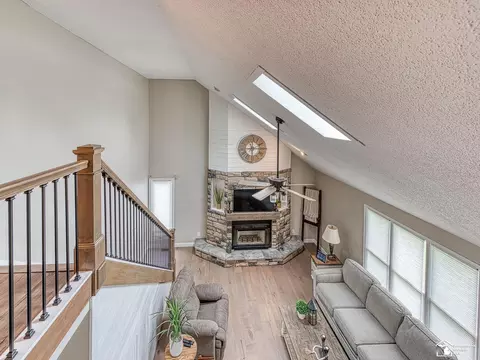Living - 635 N Roessler, Monroe, MI 48162 photo 7 of 9