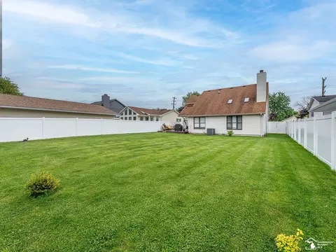 Exterior - 635 N Roessler, Monroe, MI 48162 photo 4 of 7