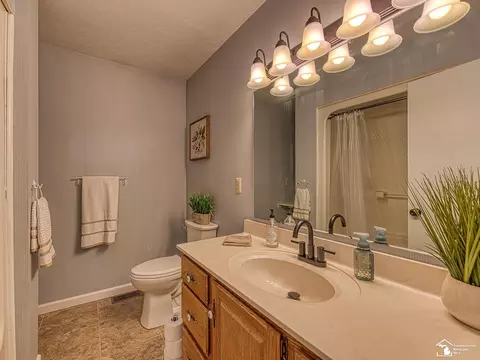 Bath - 635 N Roessler, Monroe, MI 48162 photo 5 of 5