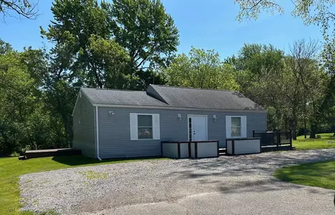 1067 Lasalle, Burton, MI 48509