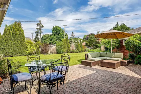 Exterior - 50 Hampton, Grosse Pointe Shores, MI 48236 photo 3 of 11