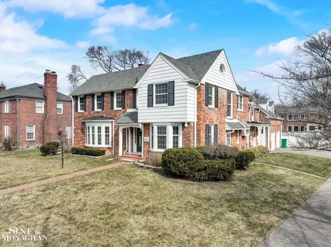 Exterior - 606 Pemberton, Grosse Pointe Park, MI 48230 photo 12 of 20