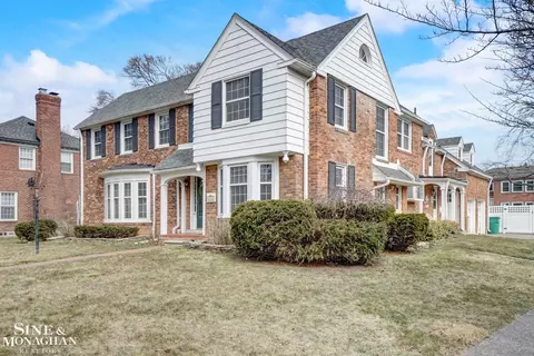 Exterior - 606 Pemberton, Grosse Pointe Park, MI 48230 photo 6 of 20