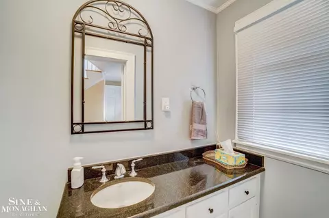 Bath - 606 Pemberton, Grosse Pointe Park, MI 48230 photo 1 of 8