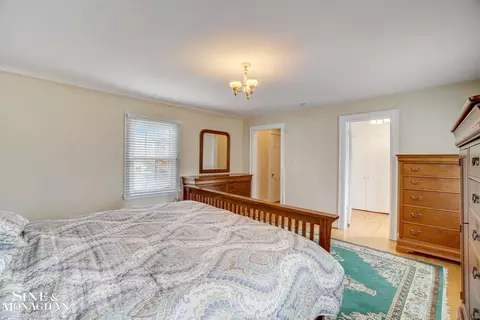 Bedroom - 606 Pemberton, Grosse Pointe Park, MI 48230 photo 2 of 8