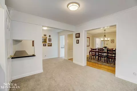 Dining - 606 Pemberton, Grosse Pointe Park, MI 48230 photo 2 of 4