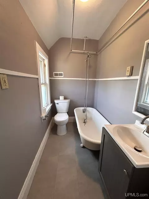 20909 Third, Hancock, MI 49930 photo 18