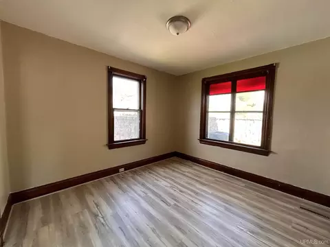 20909 Third, Hancock, MI 49930 photo 5