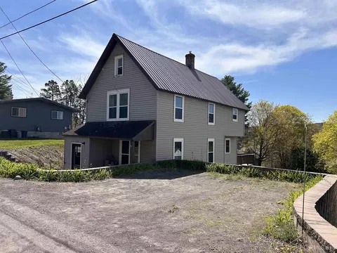 20909 Third, Hancock, MI 49930 photo 2