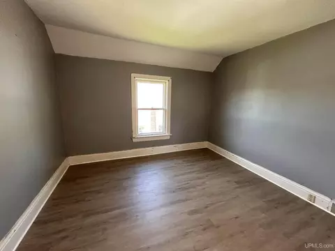 20909 Third, Hancock, MI 49930 photo 15